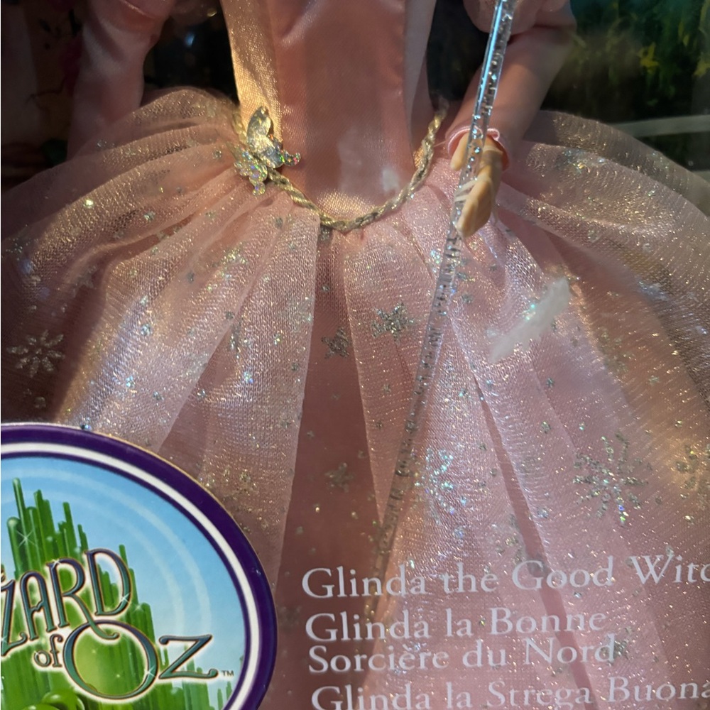 Glinda the witch of the North from the The Wizard of Oz”. - Picture 5 of 7